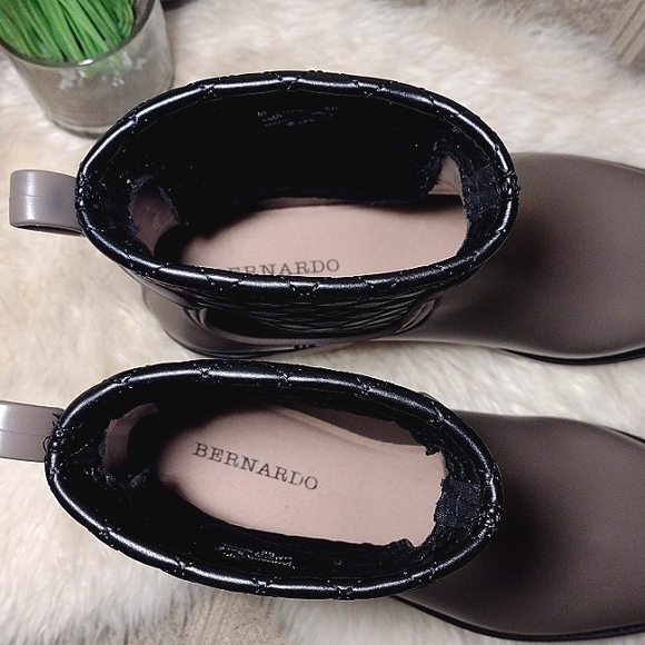 Bernardo Zora Quilted Rain Boots - Picture 14 of 16